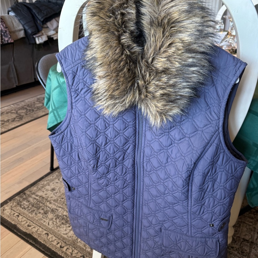 Quilted Vest with Faux Fur Collar - Purple